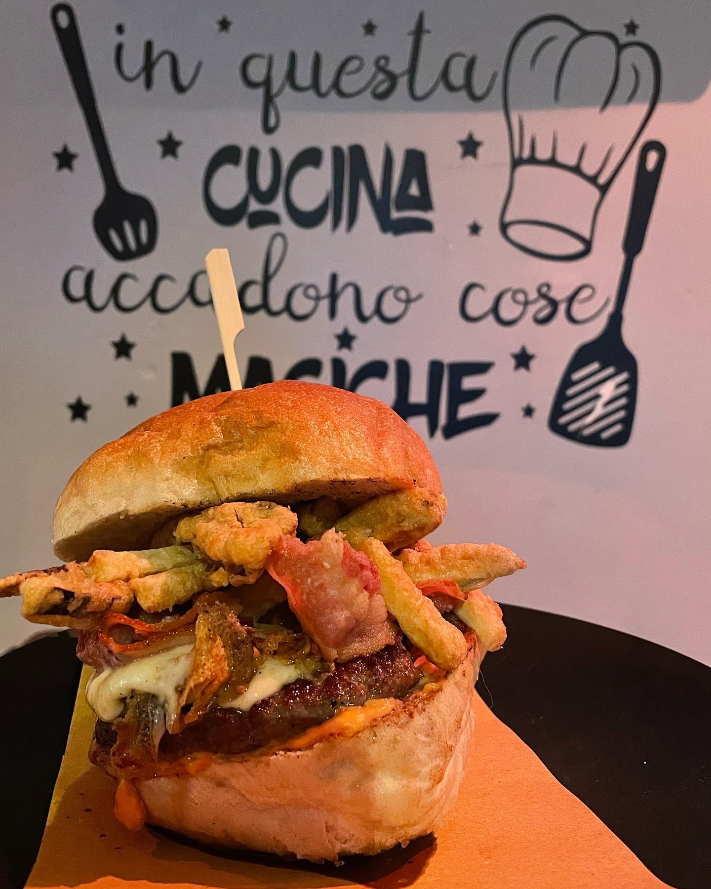 Burger special con fritti